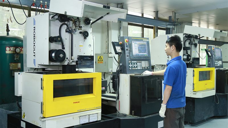 电子托盘模具制作：关键步骤与注意事项