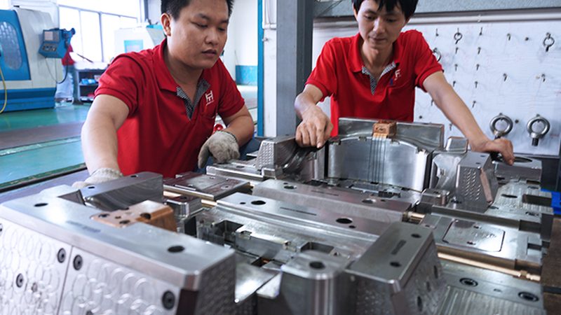 压铸模具与注塑模具：维修保养的差异化策略