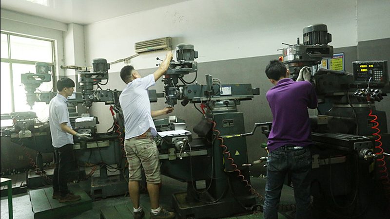 家电外壳塑胶模具：揭秘其制造工艺与选型要点**